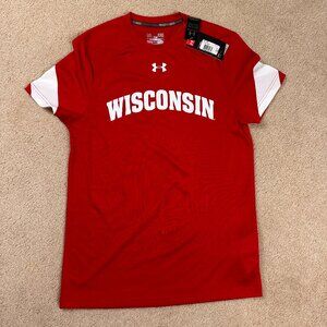 Wisconsin University Badgers Under Armour Loose Heat Gear Shirt Adult Small NWT